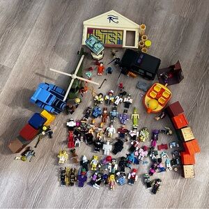 Roblox Lot‎ | 180+ Figures/Parts/Accessories/Vehicles